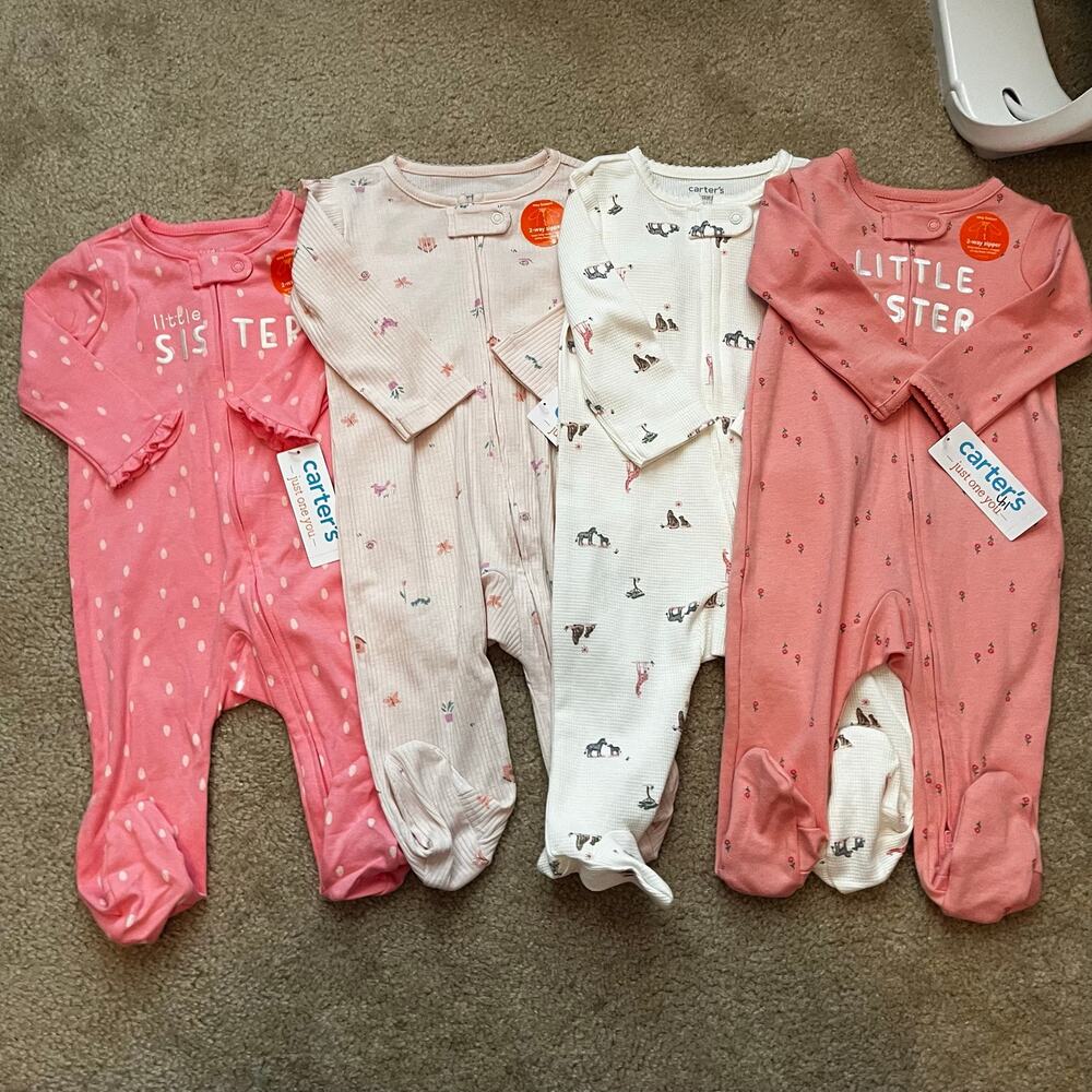 Baby Girl Footies / Pajama Size 6M 2 ways Zip -NWT - Gift Idea